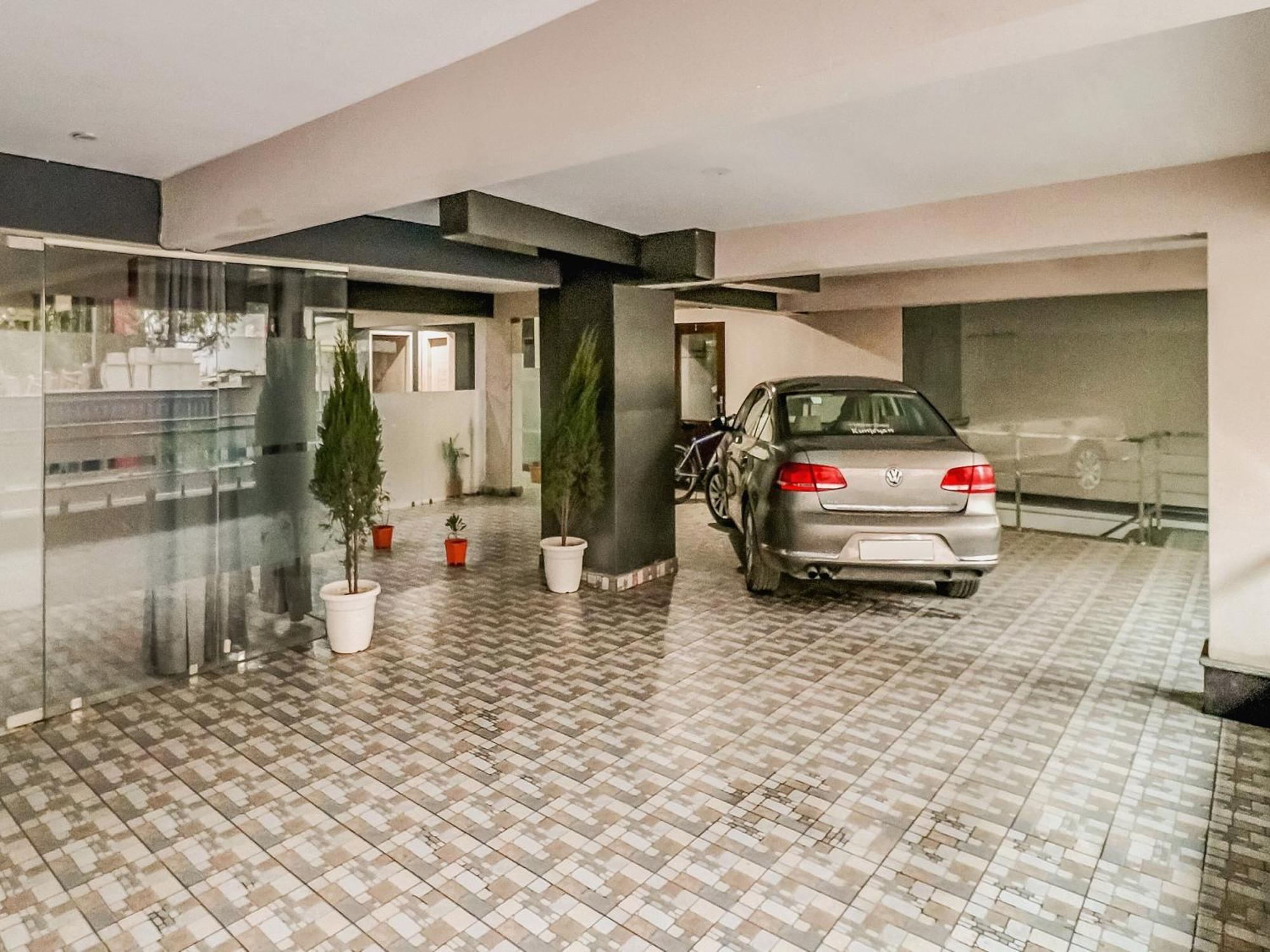Townhouse Skylight Near Medanta Hospital Hotel Gurgaon Buitenkant foto